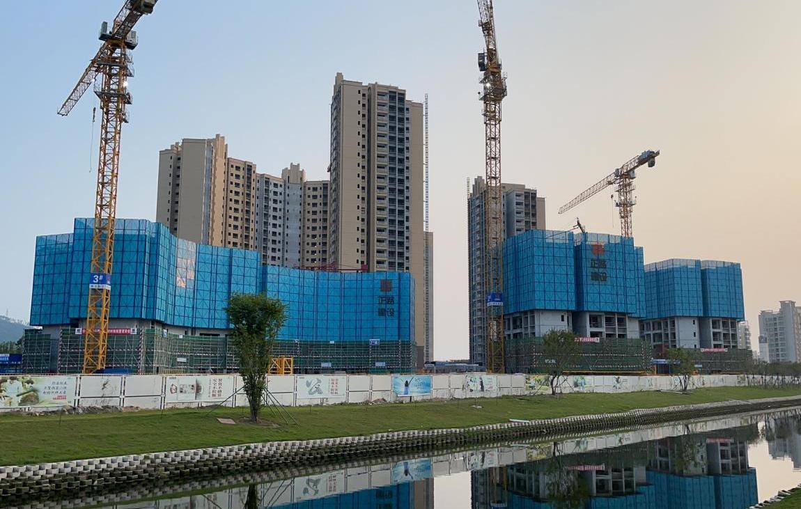 Hydraulic Climbing Protection Screen